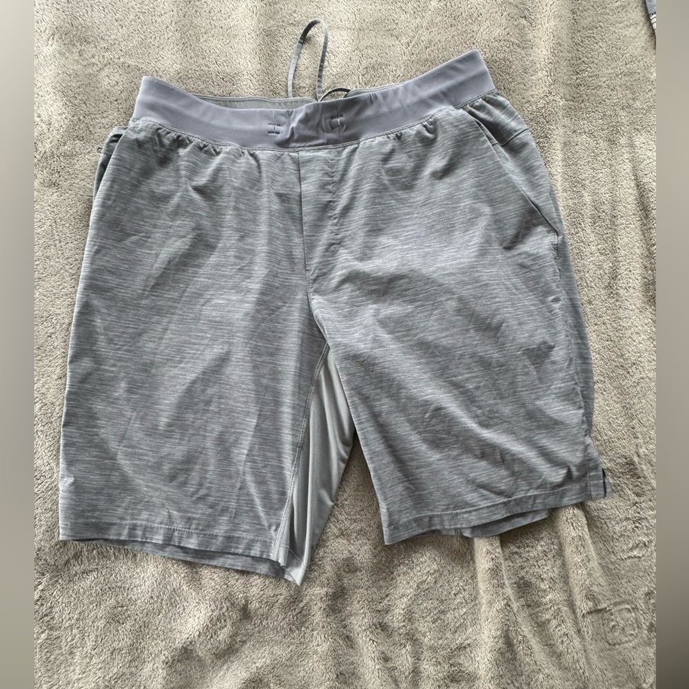 Lululemon T.H.E. Short 9" Linerless Men’s Shorts - Picture 4 of 10